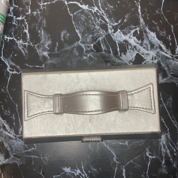 Elizabeth Arden luxury purse - Picture 2 of 6